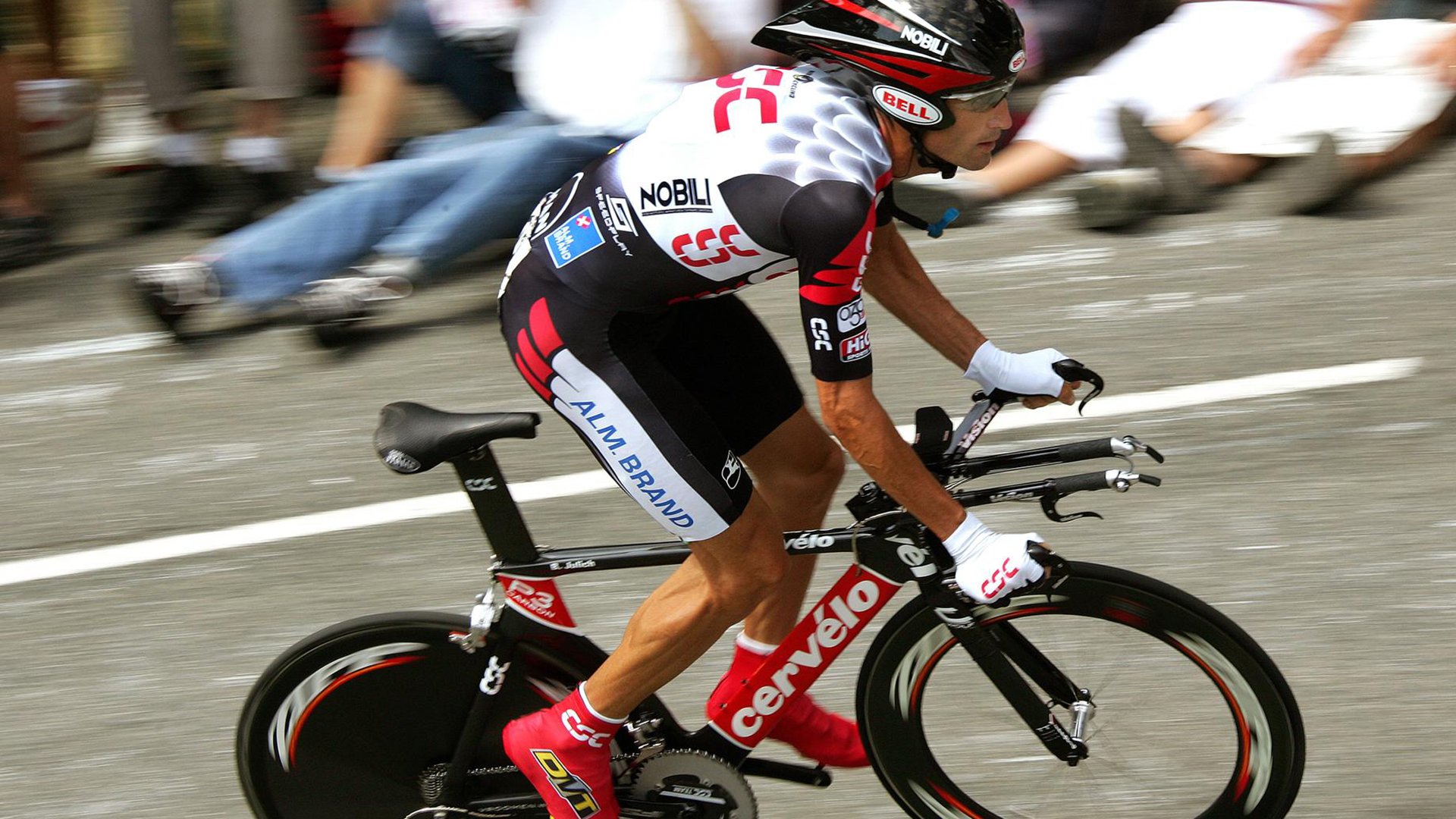 球队支持：最热情的粉丝集体行为盘点，足球粉丝群